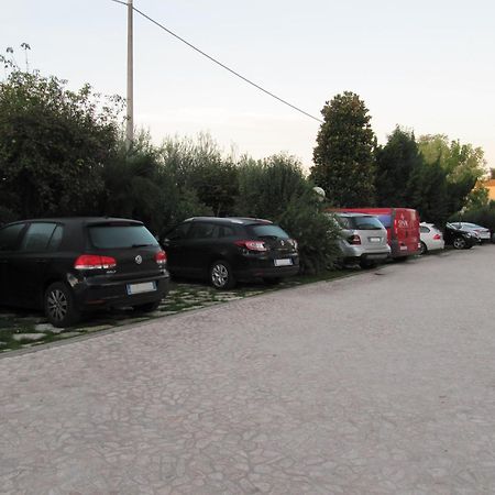 Hotel Country House La Radice Civitanova Marche Kültér fotó