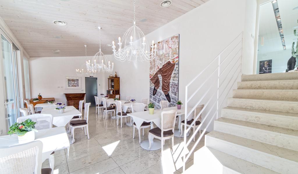 Hotel Country House La Radice Civitanova Marche Kültér fotó